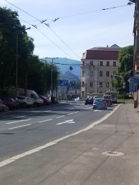 1.Směrem k Bertinýmu údolí - vzadu se zobrazuje hrad Střekov Výlet do Bertina údolí v Ústí nad Labem