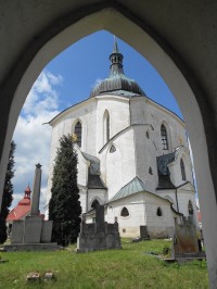 "troška romantiky"